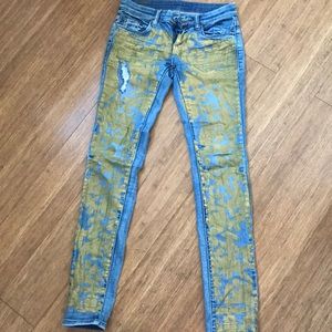 BLANK NYC Gold Foil printed jeans. 25